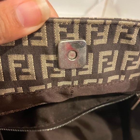 Fendi bag - Picture 9 of 14